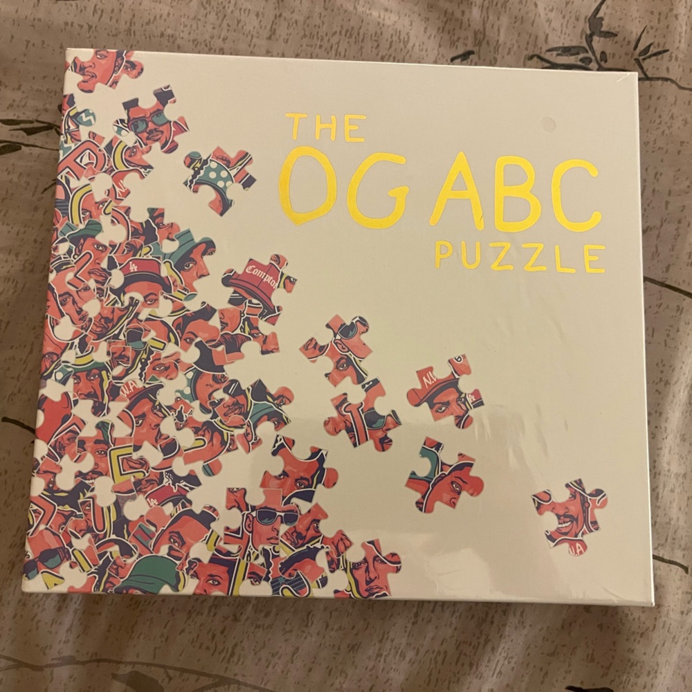 The O.G. ABC Puzzle – Colorful Red & Blue Alphabet Jigsaw